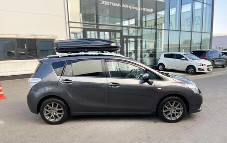Toyota Verso I, 2011 год, 1 250 000 рублей, 4 фотография
