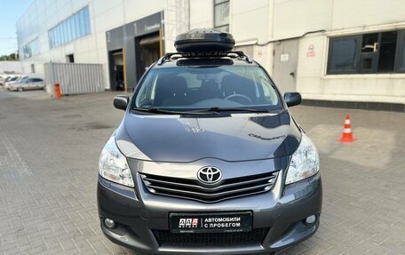 Toyota Verso I, 2011 год, 1 250 000 рублей, 2 фотография