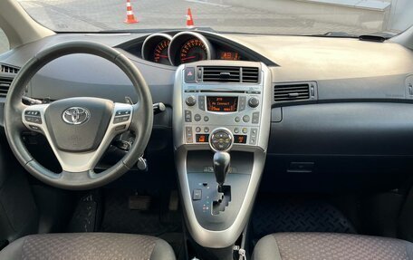 Toyota Verso I, 2011 год, 1 250 000 рублей, 14 фотография