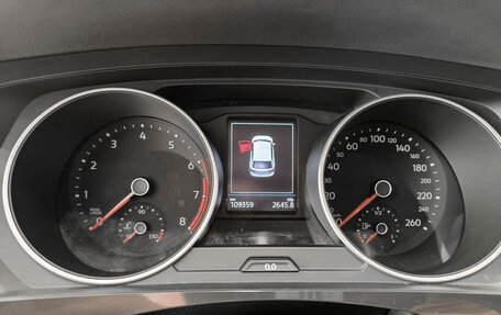 Volkswagen Tiguan II, 2017 год, 2 420 000 рублей, 13 фотография