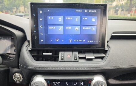 Toyota RAV4, 2021 год, 2 600 008 рублей, 9 фотография