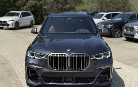 BMW X7, 2022 год, 12 700 000 рублей, 2 фотография