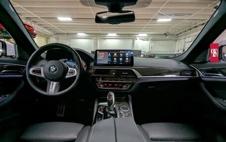 BMW 5 серия, 2022 год, 6 226 000 рублей, 15 фотография