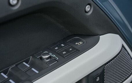 Land Rover Defender II, 2022 год, 7 397 796 рублей, 30 фотография