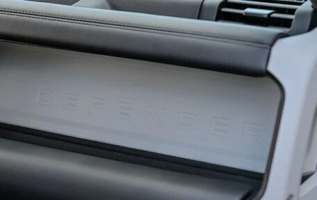 Land Rover Defender II, 2022 год, 7 397 796 рублей, 33 фотография