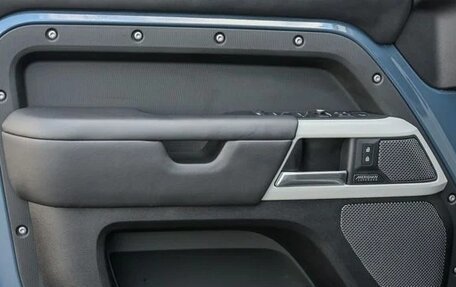 Land Rover Defender II, 2022 год, 7 397 796 рублей, 26 фотография
