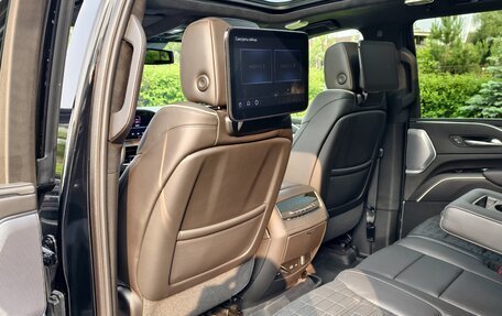 Cadillac Escalade V, 2023 год, 13 700 000 рублей, 11 фотография