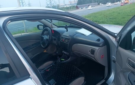 Nissan Almera, 2001 год, 315 000 рублей, 3 фотография