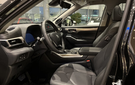 Toyota Highlander, 2025 год, 5 684 000 рублей, 20 фотография