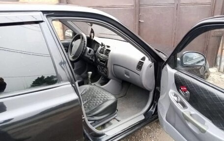 Hyundai Accent II, 2005 год, 300 000 рублей, 3 фотография