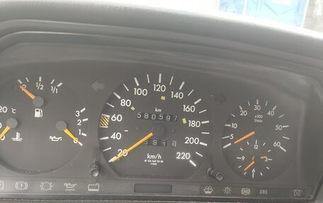 Mercedes-Benz E-Класс, 1993 год, 250 000 рублей, 5 фотография