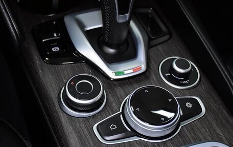Alfa Romeo Giulia II, 2022 год, 4 439 428 рублей, 25 фотография