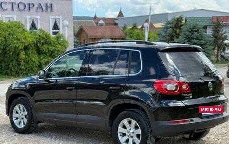 Volkswagen Tiguan I, 2011 год, 1 300 000 рублей, 4 фотография