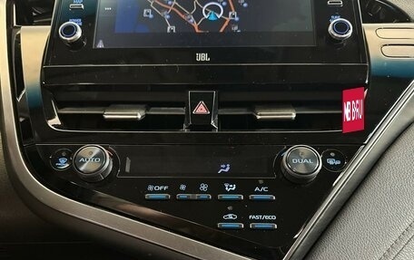 Toyota Camry, 2021 год, 2 840 000 рублей, 20 фотография