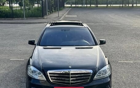 Mercedes-Benz S-Класс, 2006 год, 950 000 рублей, 2 фотография