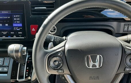 Honda Stepwgn IV, 2018 год, 2 500 000 рублей, 3 фотография