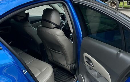 Chevrolet Cruze II, 2009 год, 750 000 рублей, 11 фотография
