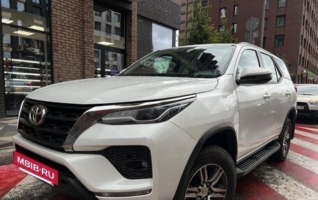 Toyota Fortuner II, 2020 год, 3 150 000 рублей, 2 фотография