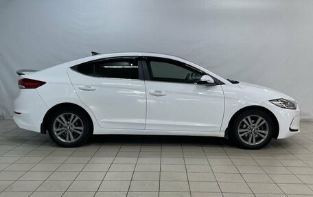 Hyundai Elantra VI рестайлинг, 2018 год, 1 399 000 рублей, 9 фотография