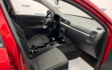 KIA Rio IV, 2019 год, 1 000 000 рублей, 10 фотография
