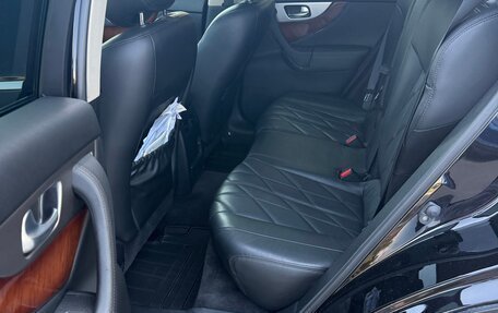 Infiniti QX70, 2013 год, 1 990 000 рублей, 7 фотография