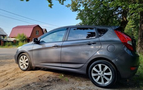 Hyundai Solaris II рестайлинг, 2012 год, 860 000 рублей, 7 фотография