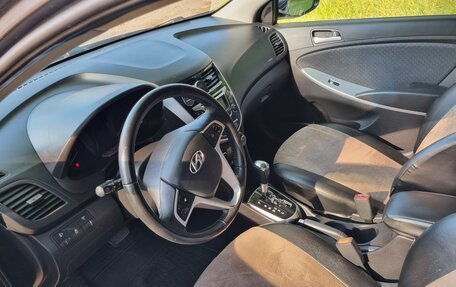 Hyundai Solaris II рестайлинг, 2012 год, 860 000 рублей, 14 фотография