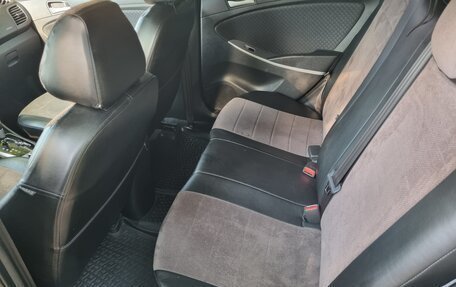 Hyundai Solaris II рестайлинг, 2012 год, 860 000 рублей, 19 фотография