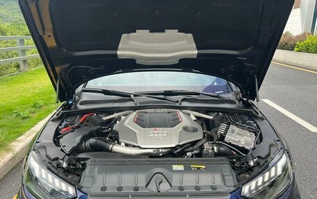 Audi RS 4, 2021 год, 6 950 000 рублей, 3 фотография