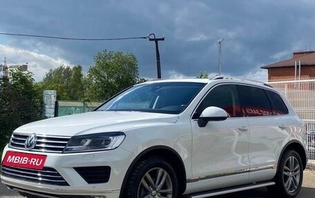 Volkswagen Touareg III, 2015 год, 2 800 000 рублей, 6 фотография