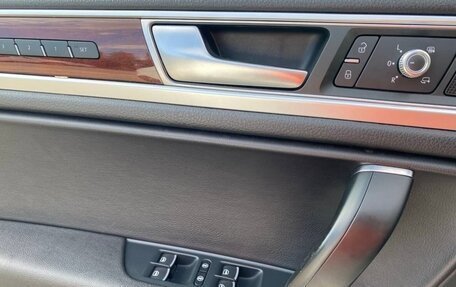 Volkswagen Touareg III, 2015 год, 2 800 000 рублей, 13 фотография