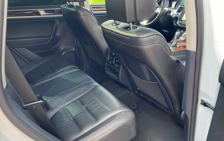 Volkswagen Touareg III, 2015 год, 2 800 000 рублей, 15 фотография
