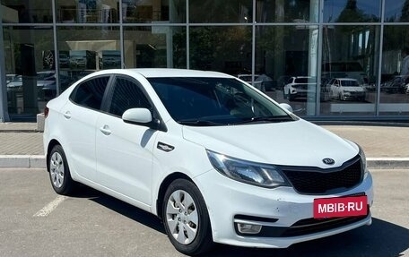 KIA Rio III рестайлинг, 2016 год, 1 100 000 рублей, 3 фотография