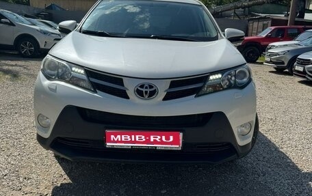 Toyota RAV4, 2015 год, 1 880 000 рублей, 1 фотография