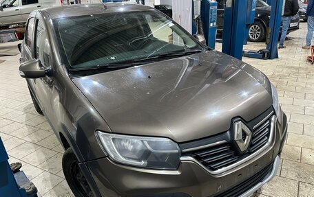 Renault Logan II, 2019 год, 650 000 рублей, 2 фотография