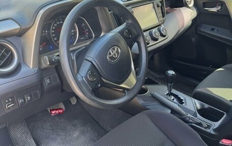 Toyota RAV4, 2015 год, 1 880 000 рублей, 9 фотография