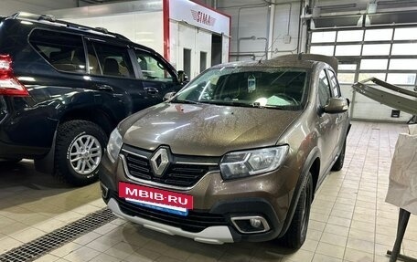 Renault Logan II, 2019 год, 650 000 рублей, 5 фотография