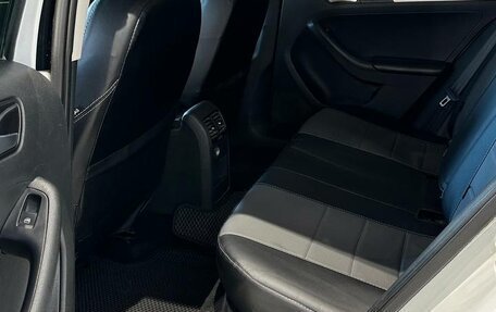 Volkswagen Jetta VI, 2016 год, 975 000 рублей, 6 фотография