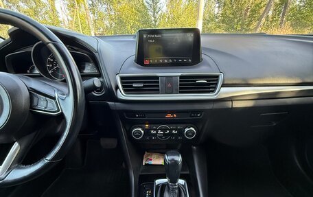 Mazda 3, 2018 год, 1 550 000 рублей, 12 фотография
