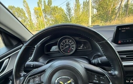 Mazda 3, 2018 год, 1 550 000 рублей, 11 фотография