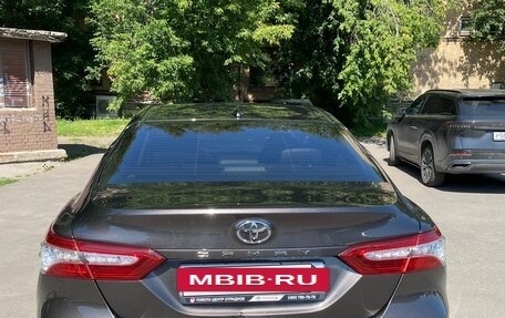 Toyota Camry, 2020 год, 3 000 000 рублей, 3 фотография