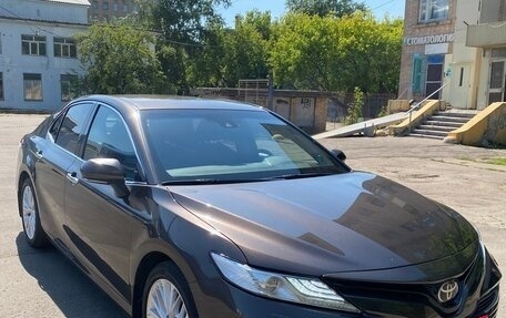 Toyota Camry, 2020 год, 3 000 000 рублей, 5 фотография