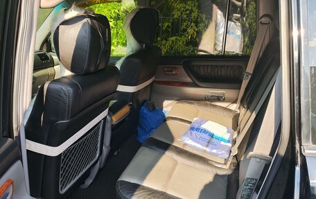 Toyota Land Cruiser 100 рестайлинг 2, 2006 год, 2 500 000 рублей, 3 фотография