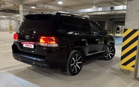 Toyota Land Cruiser 200, 2016 год, 6 500 000 рублей, 5 фотография