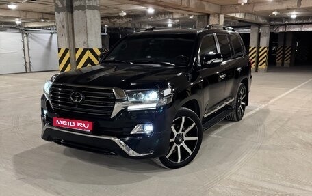 Toyota Land Cruiser 200, 2016 год, 6 500 000 рублей, 3 фотография