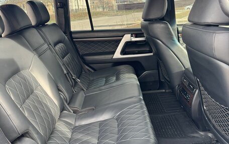 Toyota Land Cruiser 200, 2016 год, 6 500 000 рублей, 20 фотография