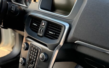 Volvo V40 II рестайлинг, 2013 год, 1 350 000 рублей, 8 фотография