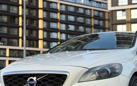 Volvo V40 II рестайлинг, 2013 год, 1 350 000 рублей, 23 фотография