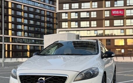 Volvo V40 II рестайлинг, 2013 год, 1 350 000 рублей, 26 фотография