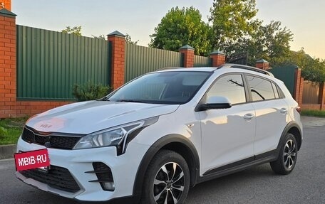 KIA Rio IV, 2021 год, 1 700 000 рублей, 2 фотография